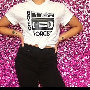 Graphic Unisex Y2K “NEVER FORGET “Throw back T-shirt Size Medium